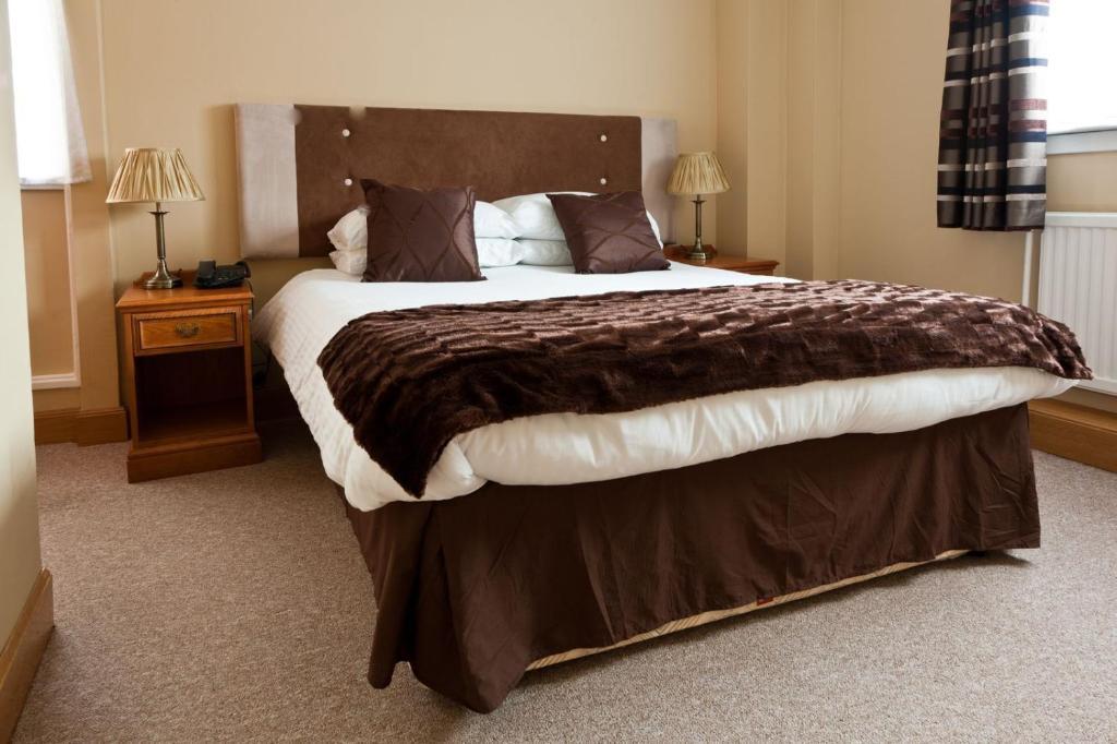 Caledonia Hotel Rosyth Ruang foto