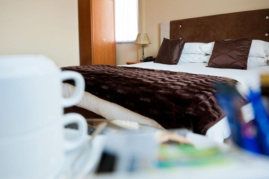 Caledonia Hotel Rosyth Ruang foto