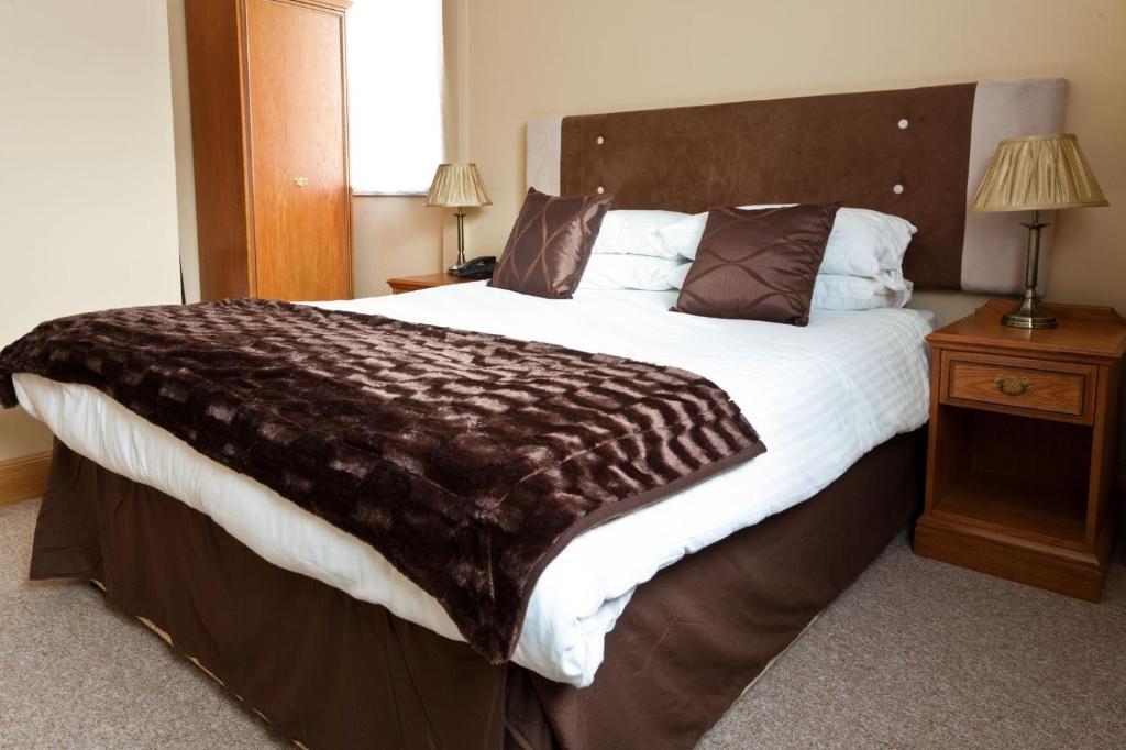 Caledonia Hotel Rosyth Ruang foto