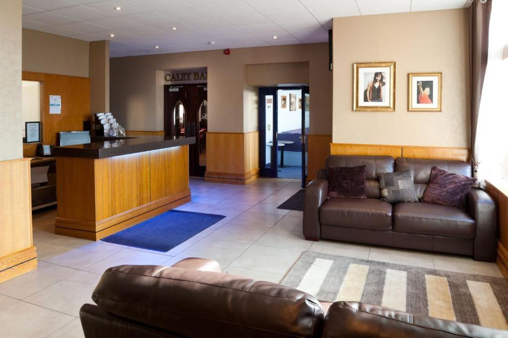Caledonia Hotel Rosyth Bagian luar foto